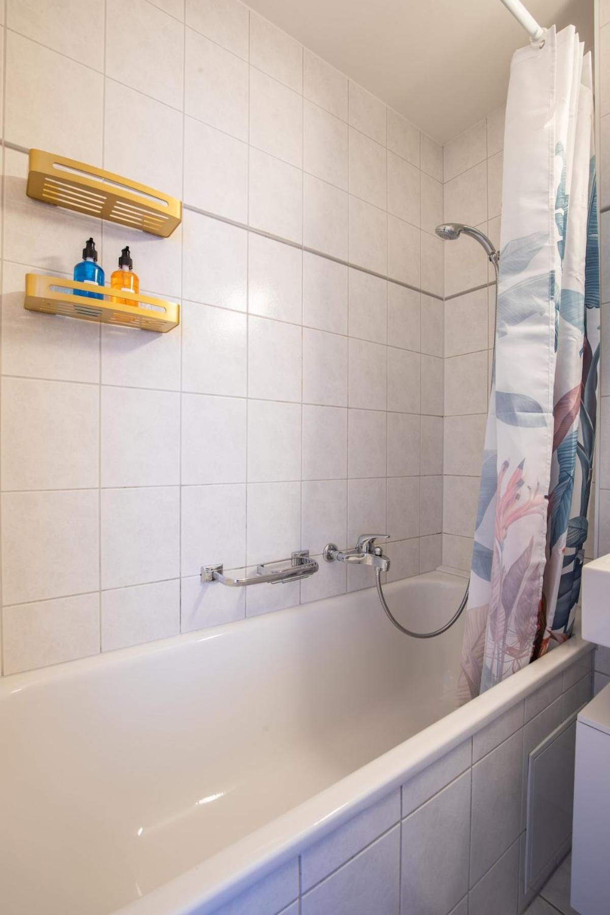 Apartment Special Cuatro Picasso Basel, Bahnhof Grossbasel 10-star Basel
