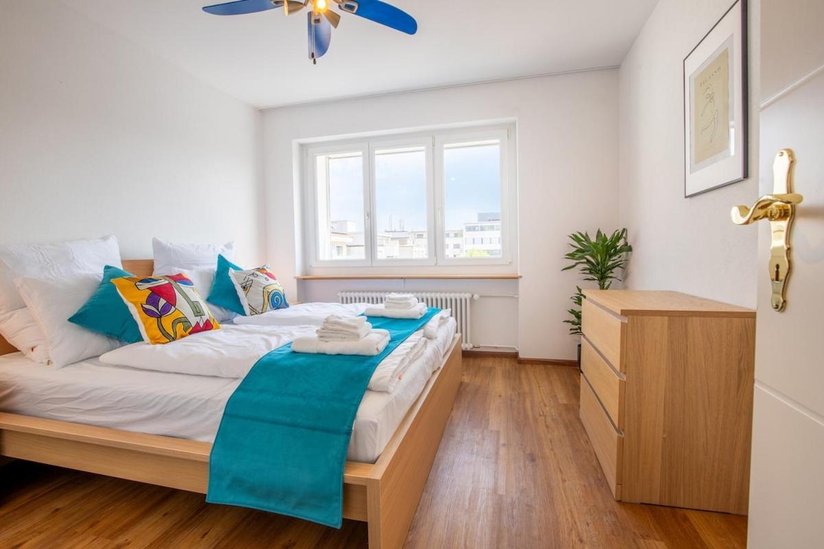 Special Cuatro Picasso Basel, Bahnhof Grossbasel 10-star Apartment