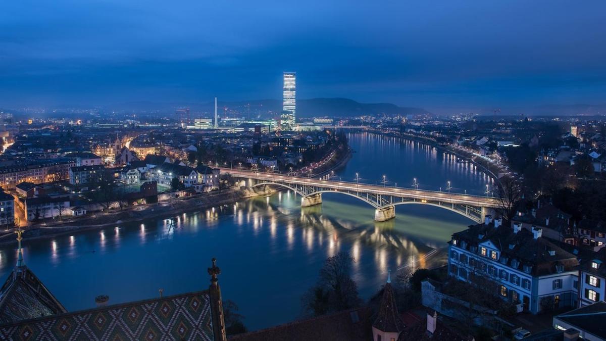 Apartment Special Cuatro Picasso Basel, Bahnhof Grossbasel 10-star Basel